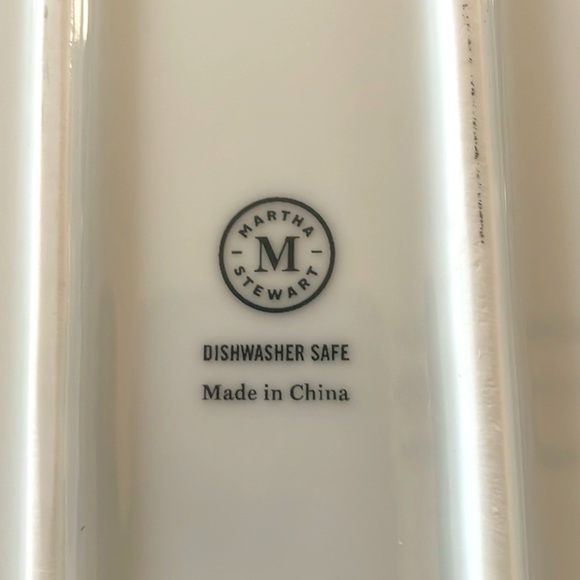 Large Lily Serving Platter by Martha Stewart - Picture 3 of 5